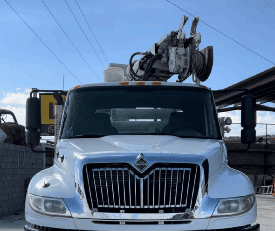 GRUA PERFORADORA - Imagen 2